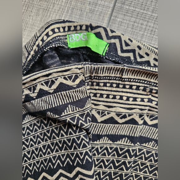 TNA Leggings - Picture 12 of 12